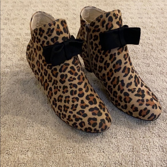 Leopard Booties - Picture 1 of 3